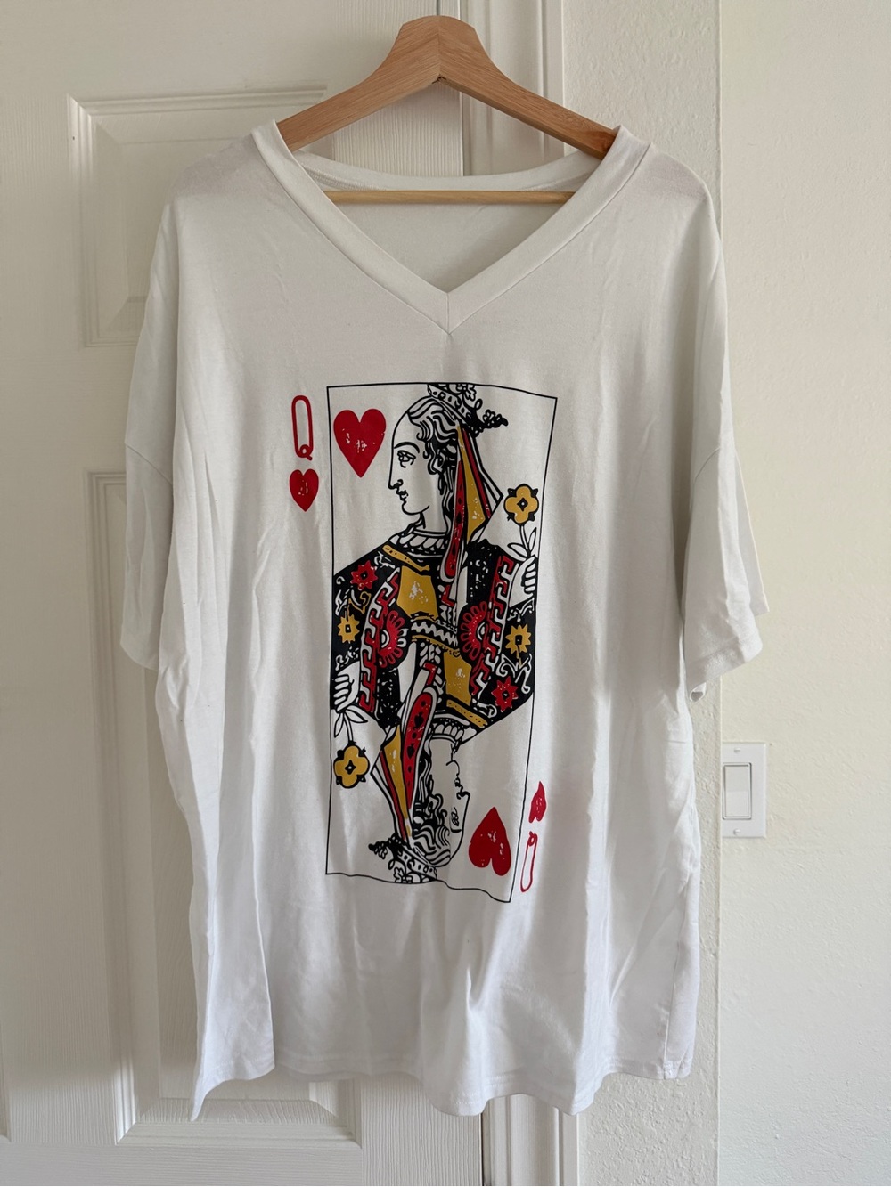 Queen of Hearts Graphic V-Neck Tee — White with Red, Black, Yellow